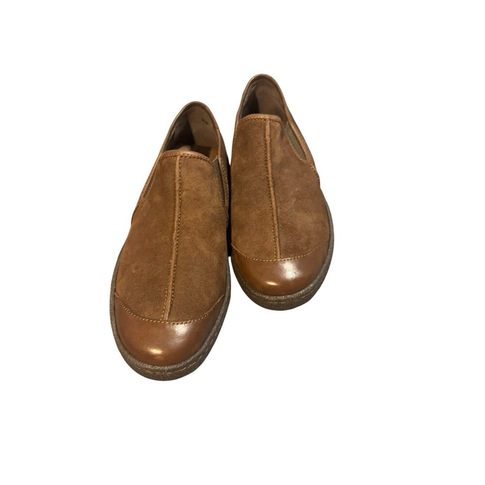 Born Men’s Size 10 Moc Toe Slip On Suede And Leather New